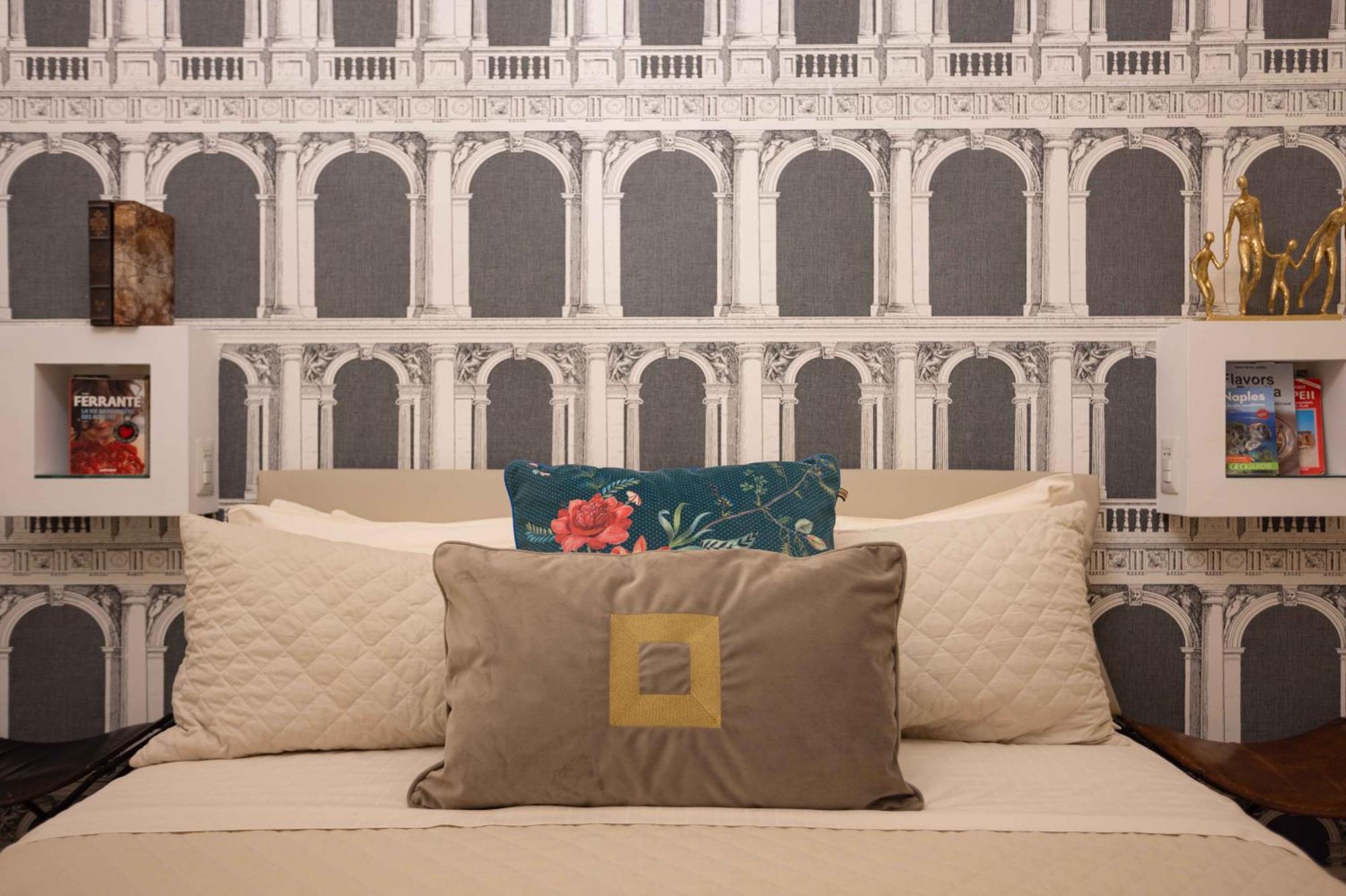 Domus Deorum Deluxe Nápoles